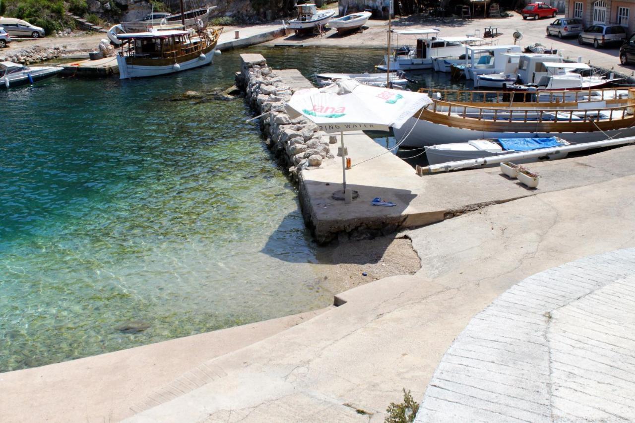 Apartments By The Sea Sali, Dugi Otok - 8117 ภายนอก รูปภาพ