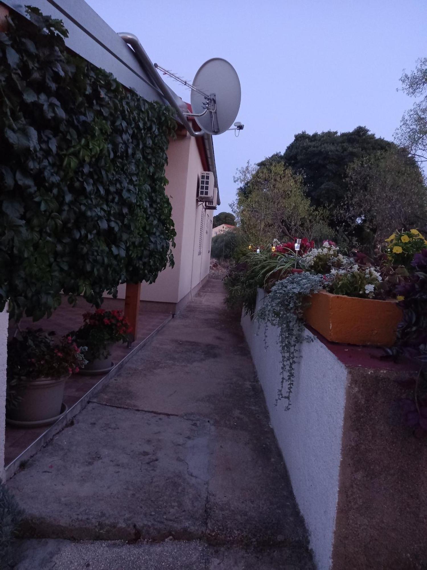 Apartments By The Sea Sali, Dugi Otok - 8117 ภายนอก รูปภาพ