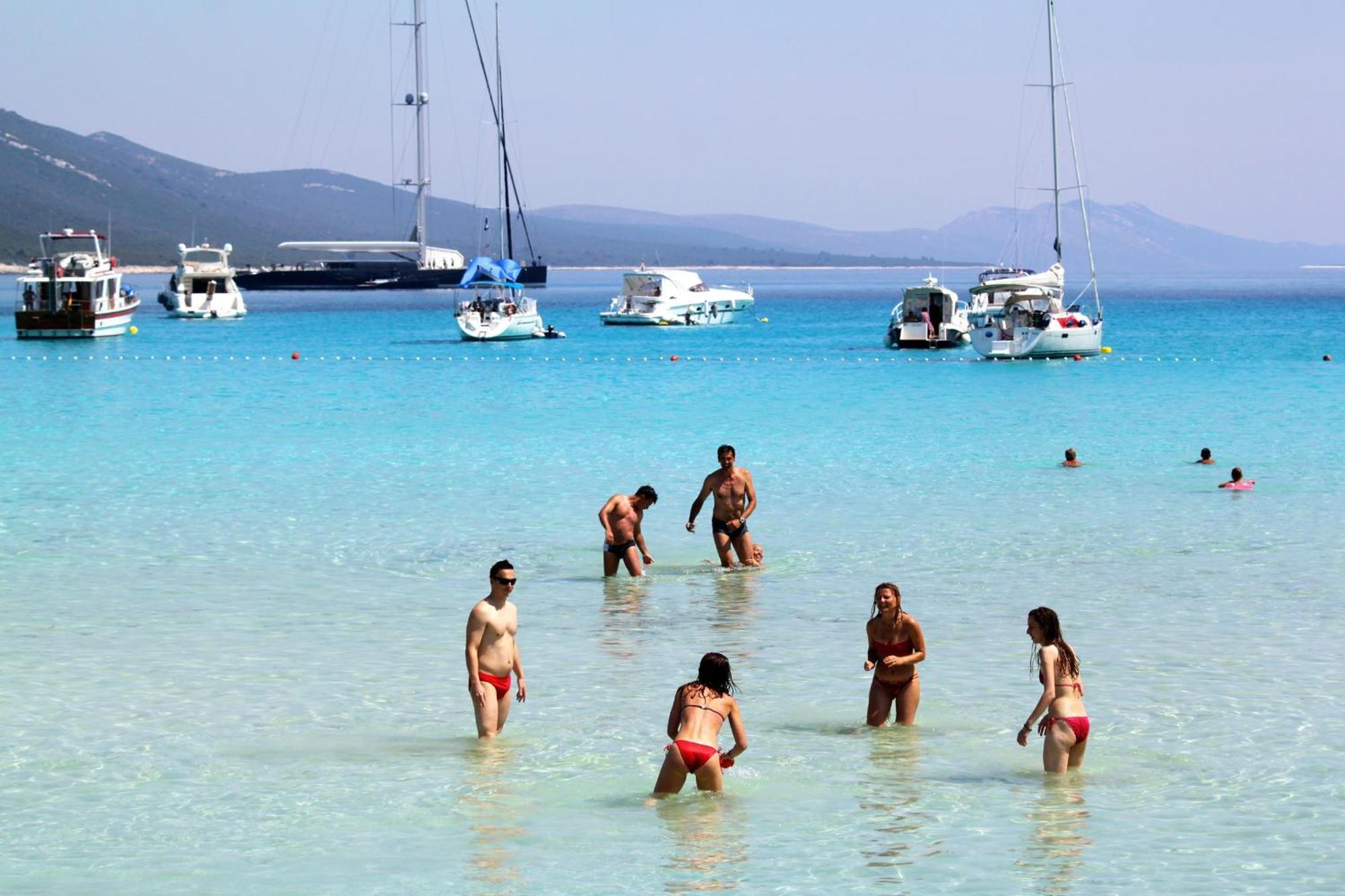Apartments By The Sea Sali, Dugi Otok - 8117 ภายนอก รูปภาพ
